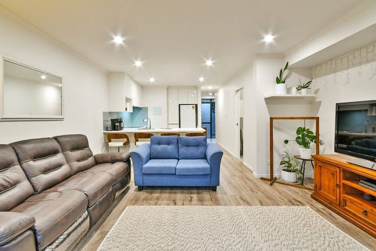 Photo of property in 4/17 Alfriston Road, Manurewa East, Auckland, 2102