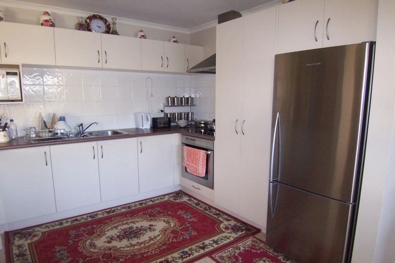 Photo of property in 34 Tussock Avenue, Mangere, Auckland, 2022