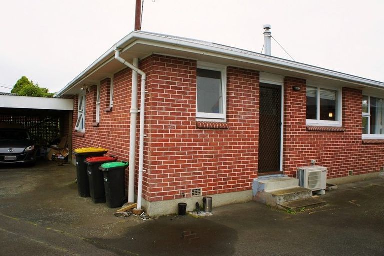 Photo of property in 68 Staveley Street, Avonhead, Christchurch, 8042