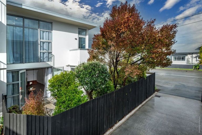 Photo of property in 4/44 Packe Street, Edgeware, Christchurch, 8013