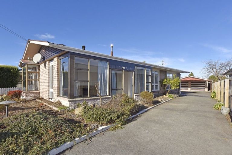 Photo of property in 34 Wingate Street, Redwood, Christchurch, 8051