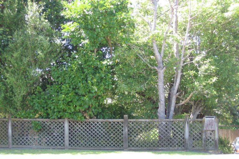 Photo of property in 207 Rangatira Road, Beach Haven, Auckland, 0626