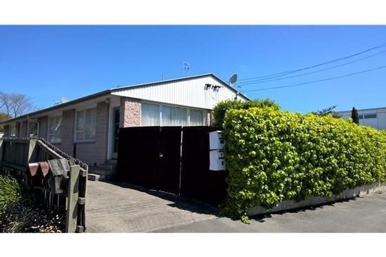 Photo of property in 2/62 Clare Road, St Albans, Christchurch, 8014
