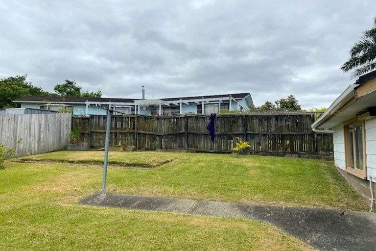 Photo of property in 32 Marendellas Drive, Bucklands Beach, Auckland, 2014