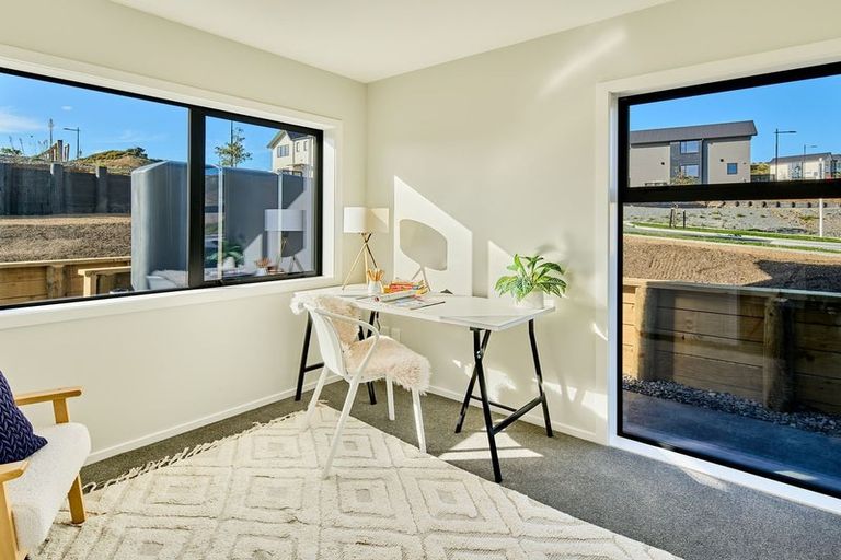 Photo of property in 69 Holystone Road, Whitby, Porirua, 5024