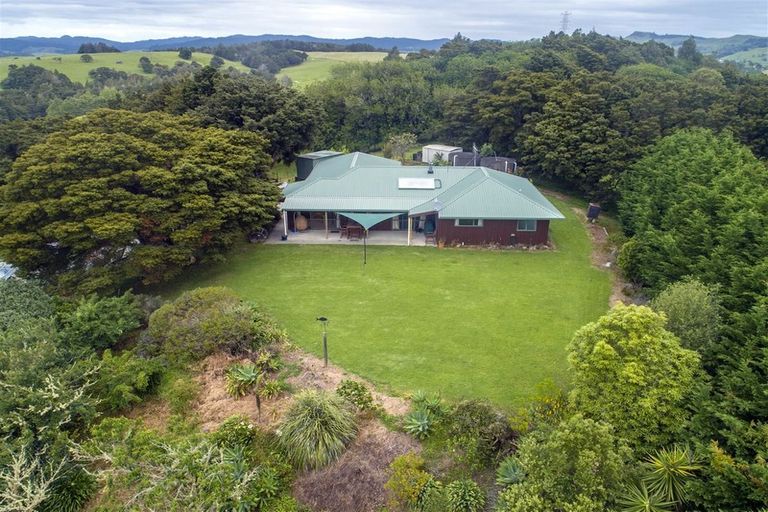 Photo of property in 5352 Kaipara Coast Highway, Wellsford, 0972