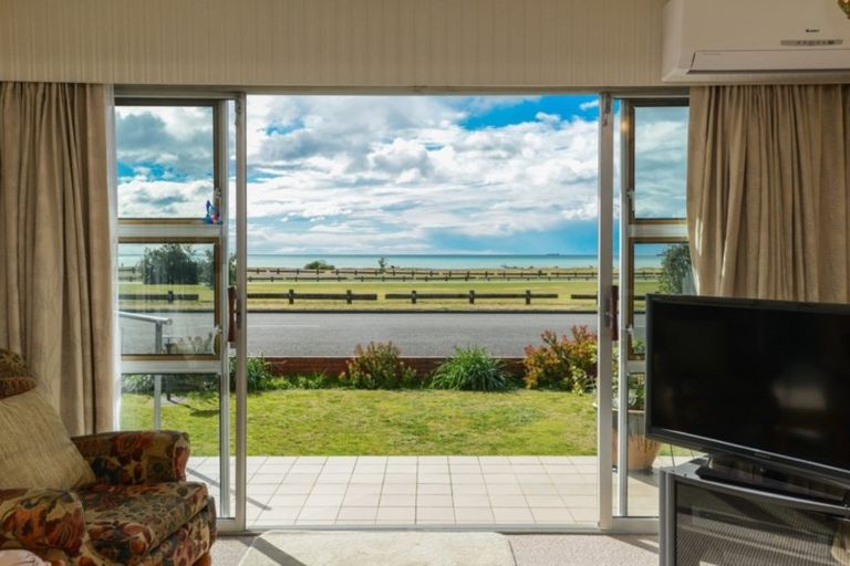 Photo of property in 6 The Esplanade, Westshore, Napier, 4110