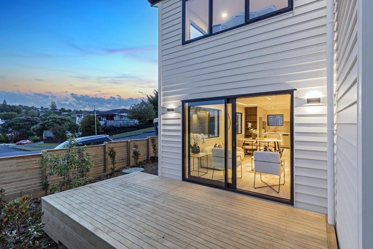 Photo of property in 10c Cranston Street, Torbay, Auckland, 0632