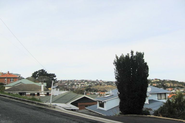 Photo of property in 32 Moana Crescent, Musselburgh, Dunedin, 9013