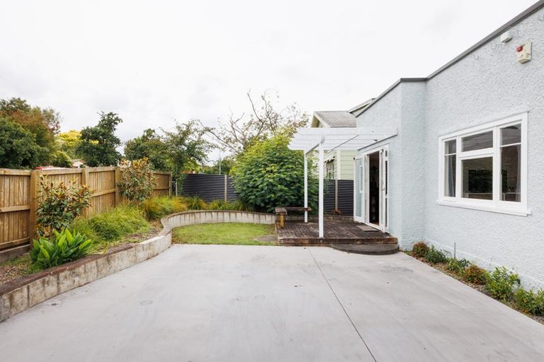 Photo of property in 40 Rongopai Street, Palmerston North, 4414