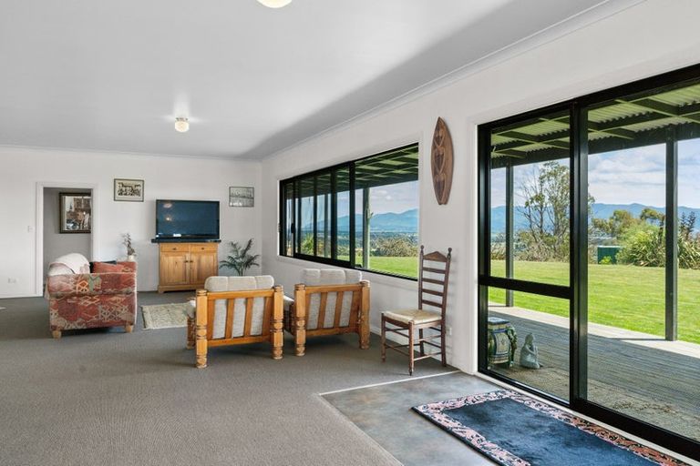 Photo of property in 1937 Lake Ferry Road, Pirinoa, Featherston, 5772