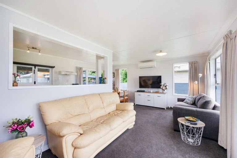 Photo of property in 62 Nash Parade, Foxton Beach, Foxton, 4815