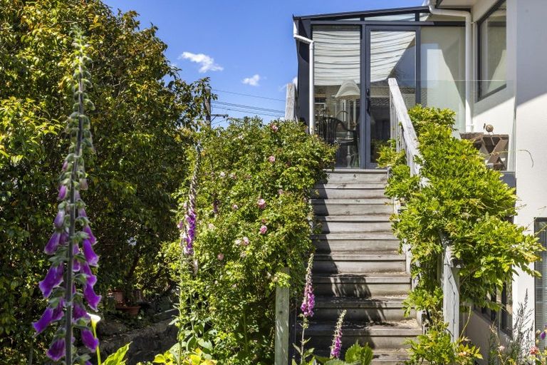 Photo of property in 6 Bruce Street, Roslyn, Dunedin, 9011