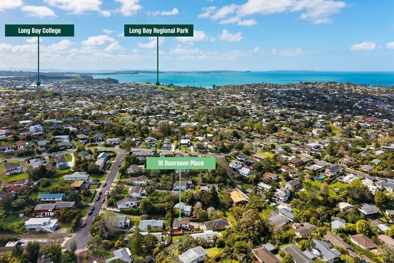 Photo of property in 16 Dunraven Place, Torbay, Auckland, 0630
