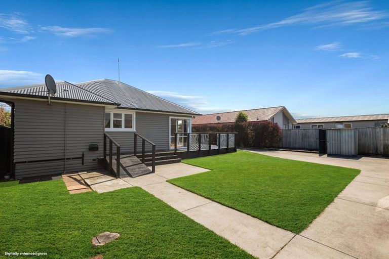 Photo of property in 242 Bower Avenue, North New Brighton, Christchurch, 8083