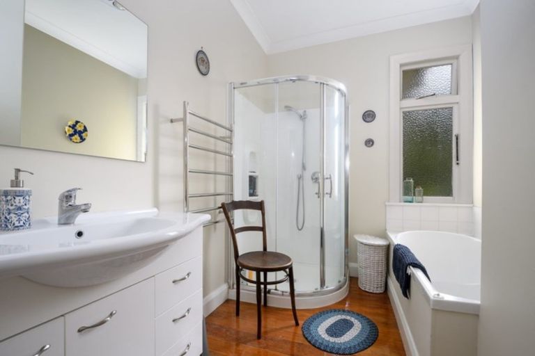 Photo of property in 50 Durham Street, Picton, 7220