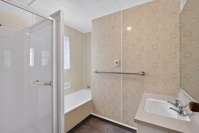 Photo of property in 1/22 Avondale Road, Taradale, Napier, 4112