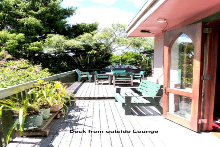 Photo of property in 43a Wyndham Road, Pinehaven, Upper Hutt, 5019