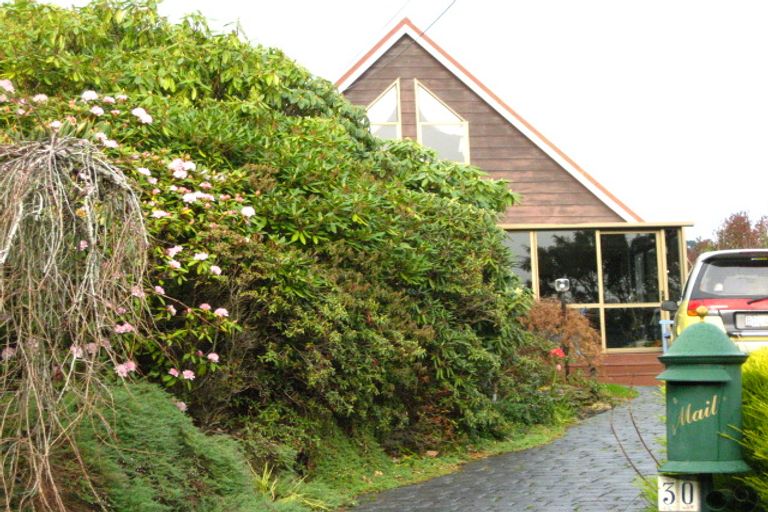Photo of property in 30 Porterfield Street, Macandrew Bay, Dunedin, 9014
