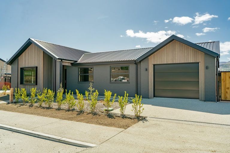 Photo of property in 6 Booth Drive, Cromwell, 9310