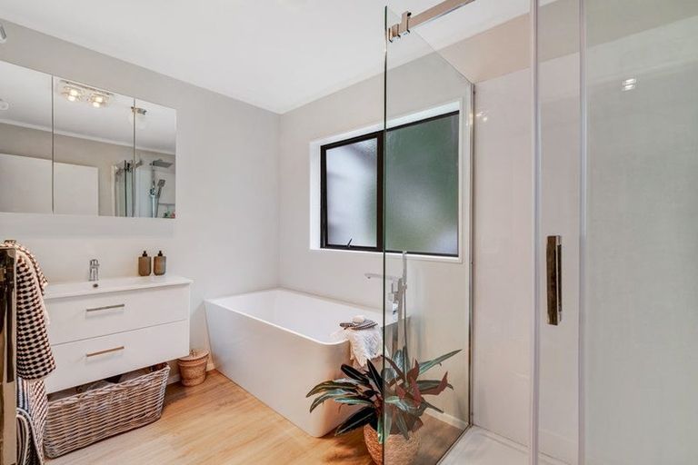 Photo of property in 414 Kaipara Coast Highway, Helensville, Kaukapakapa, 0871