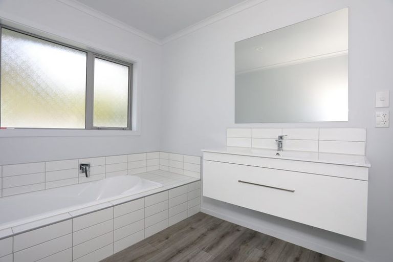 Photo of property in 43 Wilson Street, Bulls, 4818