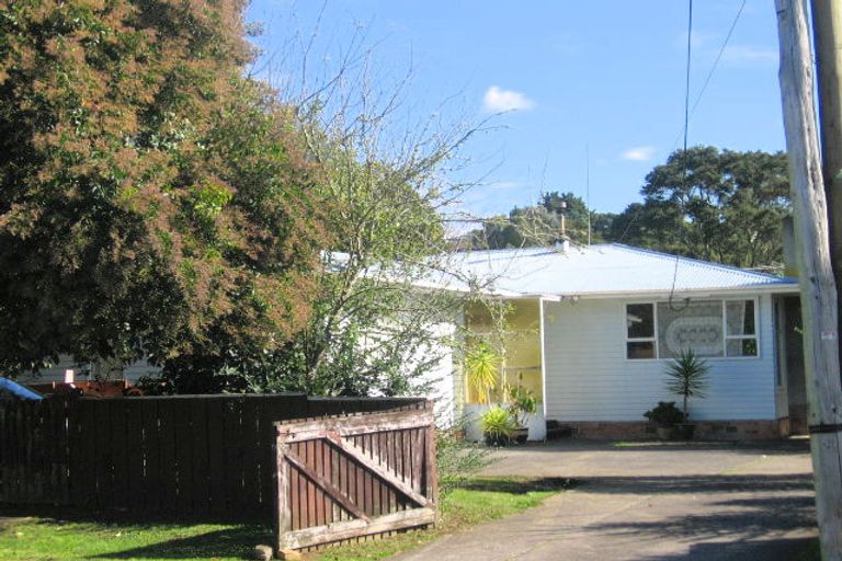 Photo of property in 79 Smythe Road, Henderson, Auckland, 0612