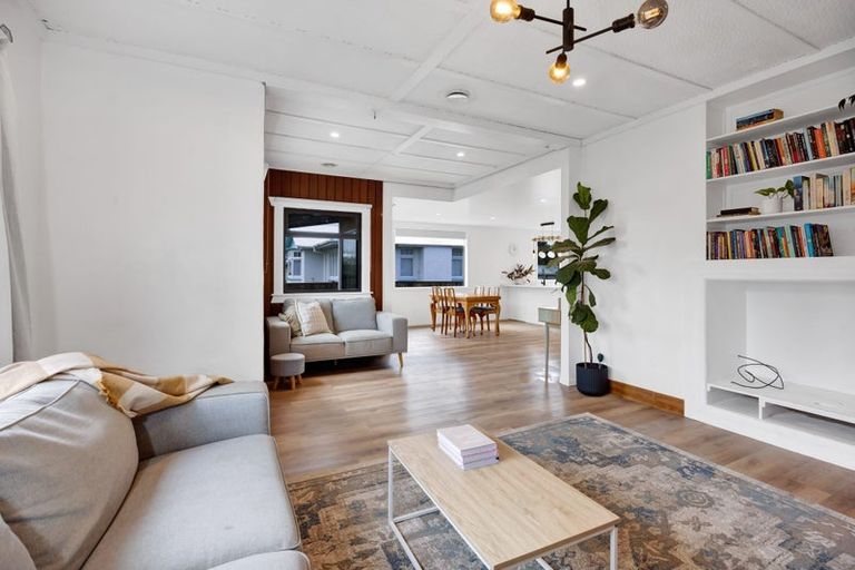 Photo of property in 15 Craig Street, Stratford, 4332