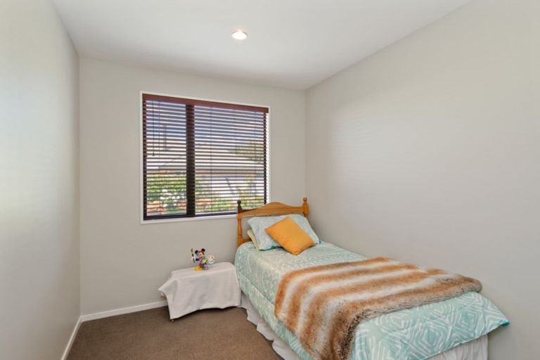 Photo of property in 18 Marble Wood Drive, Papanui, Christchurch, 8053