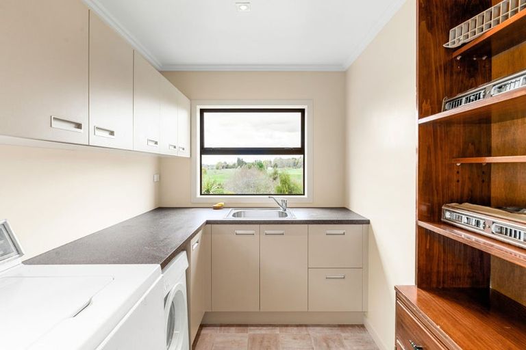 Photo of property in 16 Sheriff Place, Riverlea, Hamilton, 3216