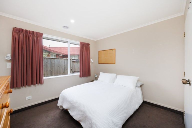 Photo of property in 34 Jefferson Crescent, Milson, Palmerston North, 4414