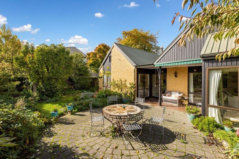 Photo of property in 34b Memorial Avenue, Ilam, Christchurch, 8053