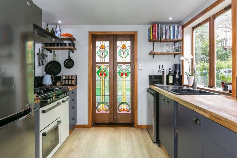 Photo of property in 55c Palmerston Road, Havelock North, 4130