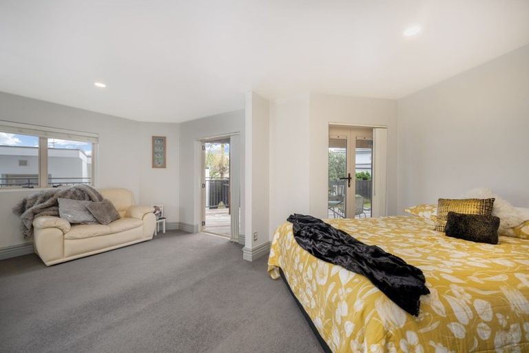 Photo of property in 10 Andrea Place, Sunnyhills, Auckland, 2010