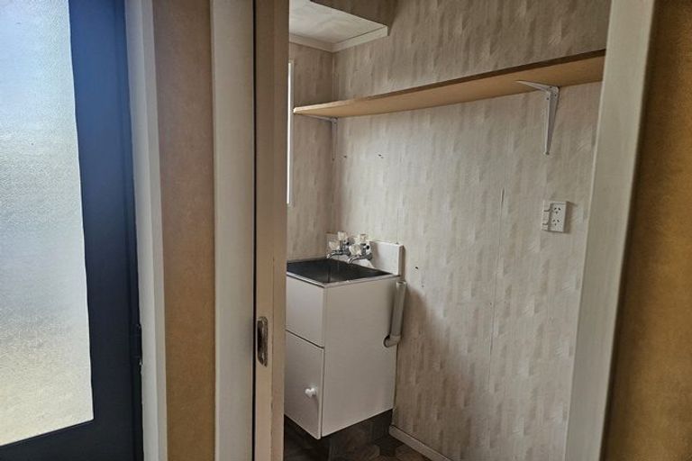 Photo of property in 14 Gladys Place, Kelvin Grove, Palmerston North, 4414