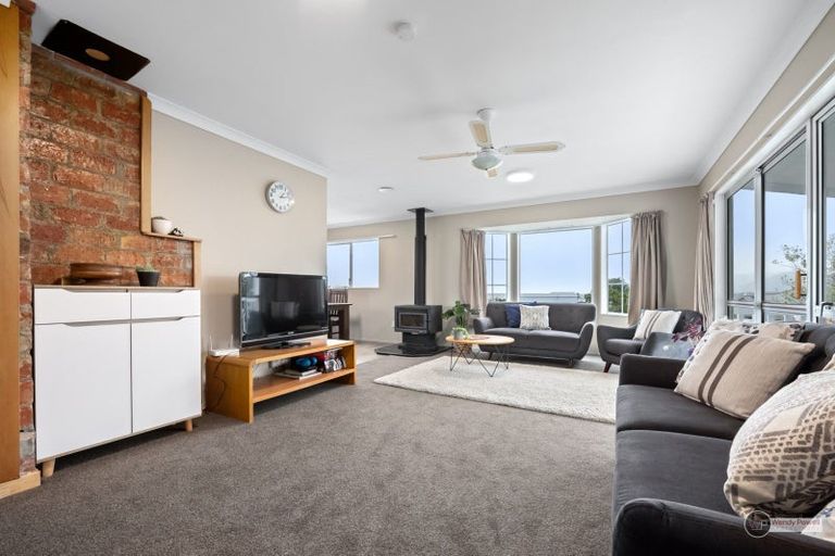 Photo of property in 10 Kaitangata Crescent, Kelson, Lower Hutt, 5010