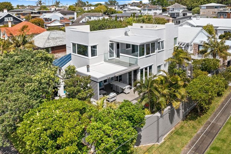 Photo of property in 7 Park Avenue, Takapuna, Auckland, 0622