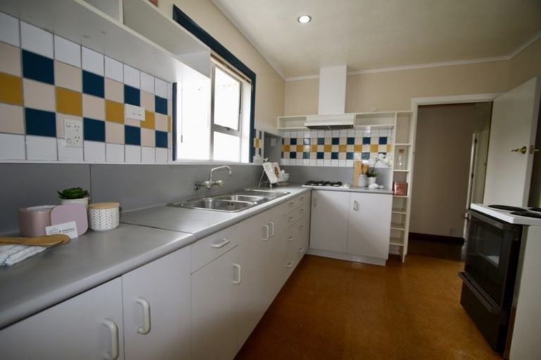 Photo of property in 156 Tiro Tiro Road, Levin, 5510