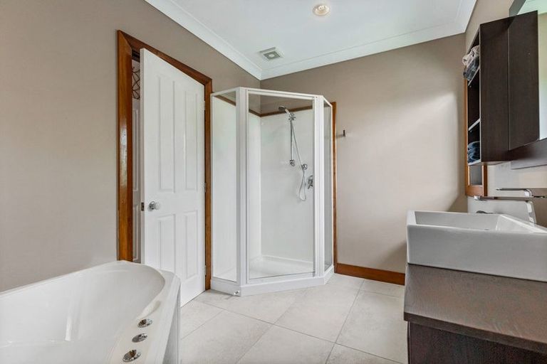 Photo of property in 305 Rapson Road, Kaukapakapa, 0871