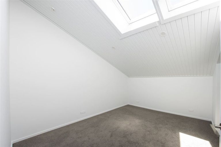 Photo of property in 2/24 Rookwood Avenue, New Brighton, Christchurch, 8083