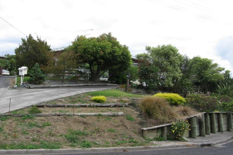 Photo of property in 1/16 Long Bay Drive, Torbay, Auckland, 0630