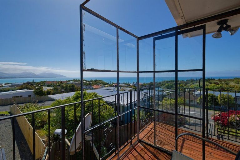 Photo of property in 72 Churchill Street, Kaikoura, 7300