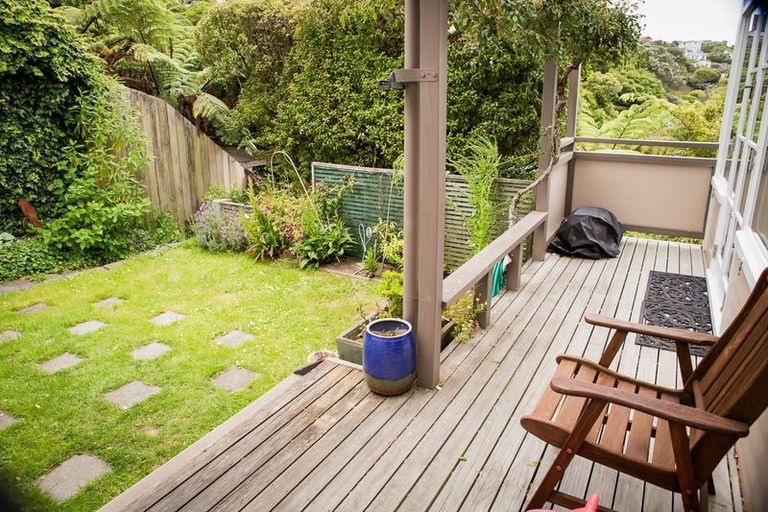 Photo of property in 4 Omar Street, Khandallah, Wellington, 6035