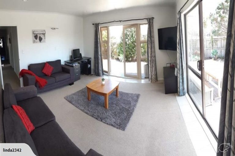 Photo of property in 1 Grevillea Place, Mount Maunganui, 3116