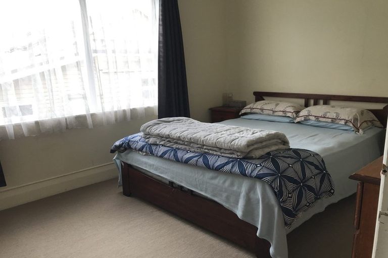 Photo of property in 2 Eden View Road, Sandringham, Auckland, 1025