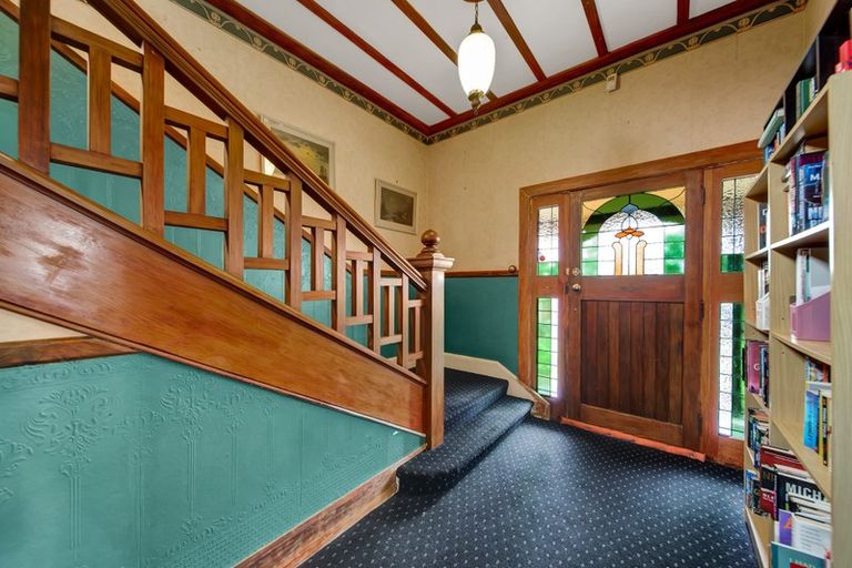 Photo of property in 68 Collins Street, Hawera, 4610