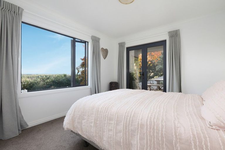 Photo of property in 20 Lucknow Place, Cashmere, Christchurch, 8022