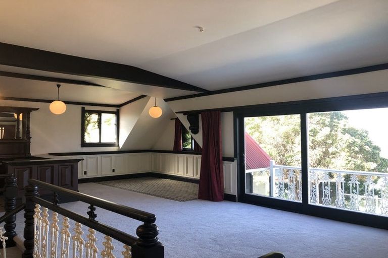 Photo of property in 15 Norwood Road, Bayswater, Auckland, 0622