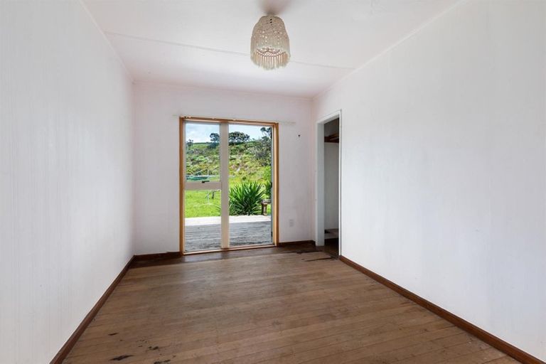 Photo of property in 3265 South Head Road, South Head, Helensville, 0874