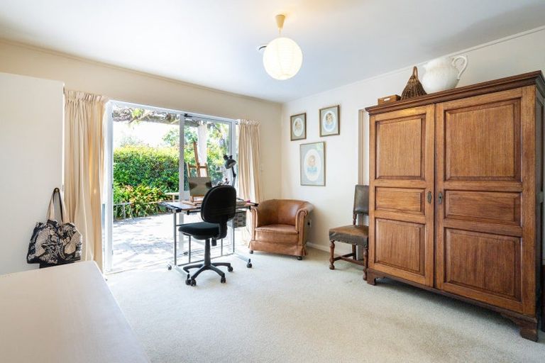 Photo of property in 32 Reeve Drive, Havelock North, 4130